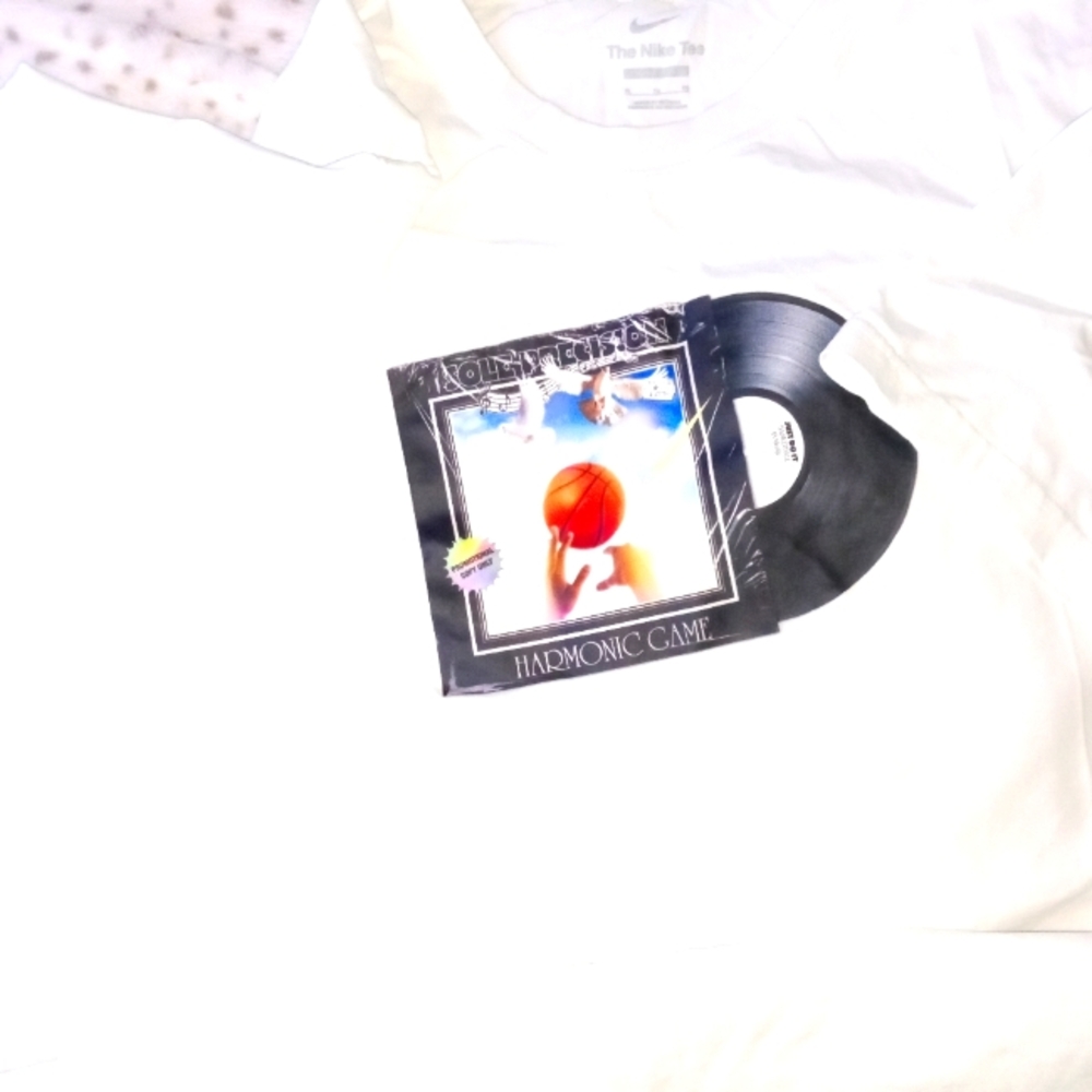Nike T-shirts  XL